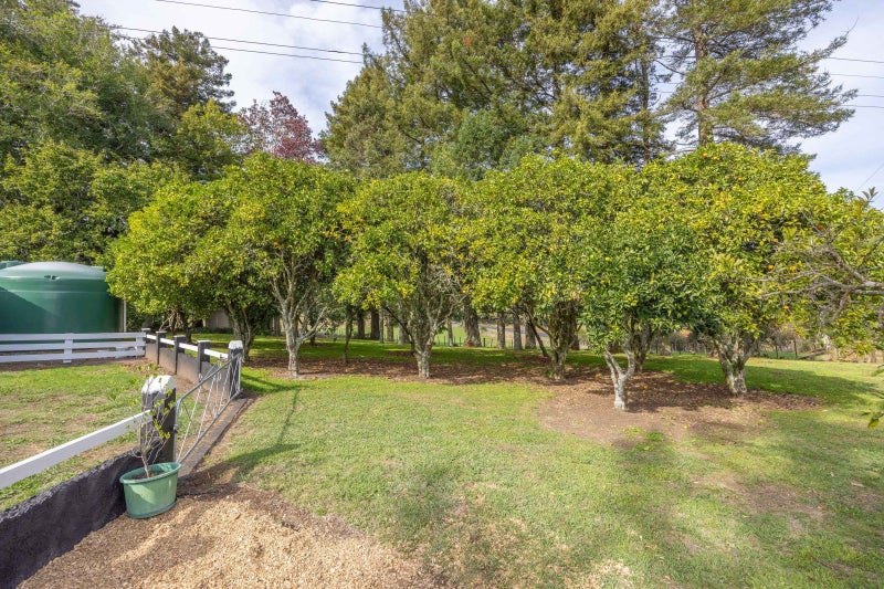 4 Berkers Road, Ngahinapouri, Hamilton - Carousel 2