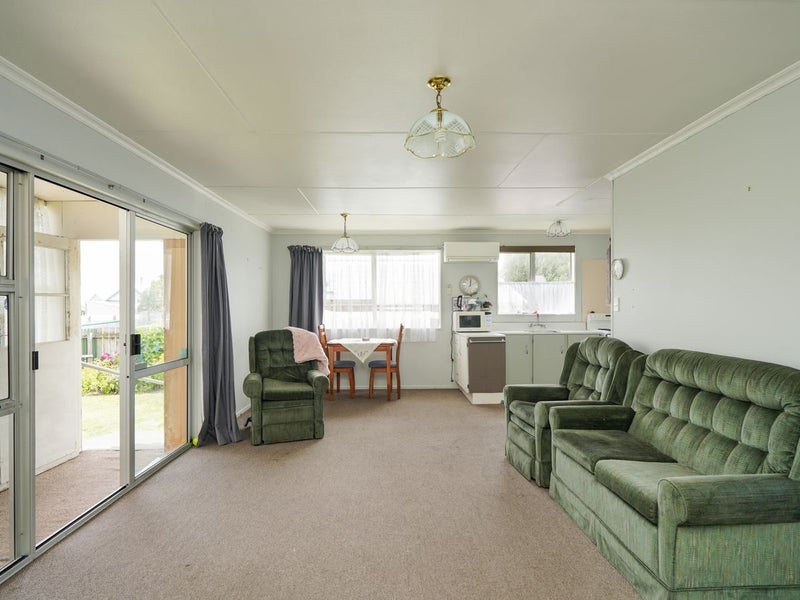 2/168 Balmoral Drive, Appleby, Invercargill - Carousel 2