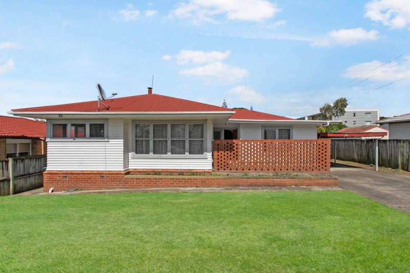 55 Albert Street, Otahuhu, Auckland - Carousel 2