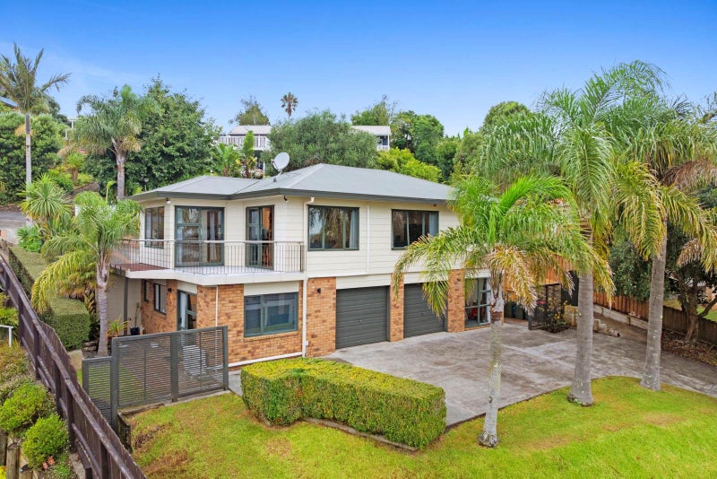 48 Barberton Terrace, RED HILL, PAPAKURA - Carousel 1
