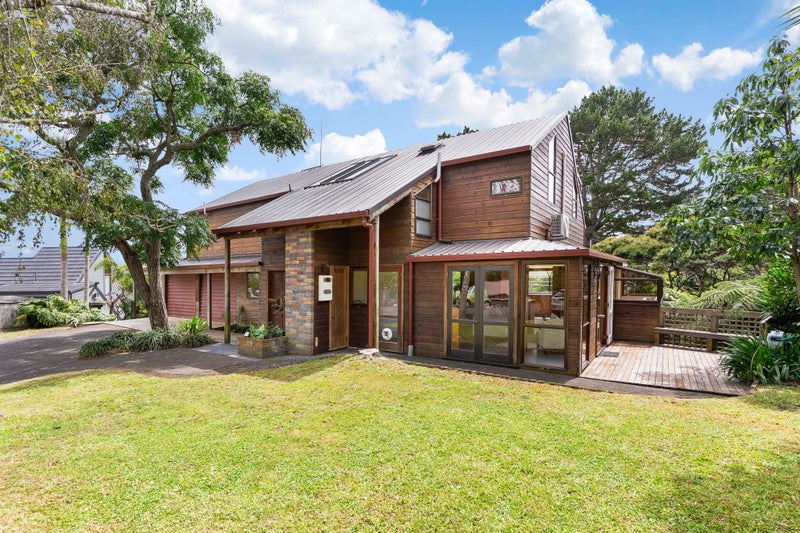 7 Eucalyptus Place, Beach Haven, Auckland - Carousel 1