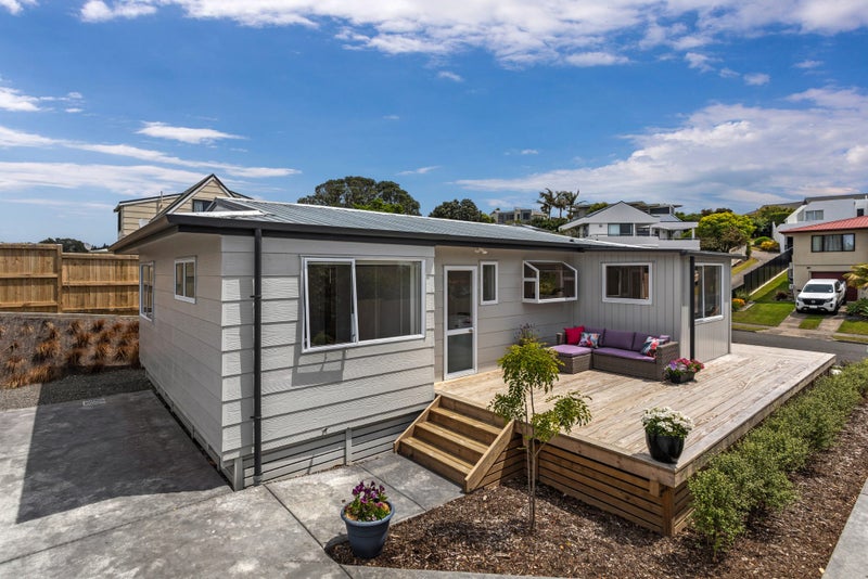 7 Claydon Place, Ohope - Carousel 1