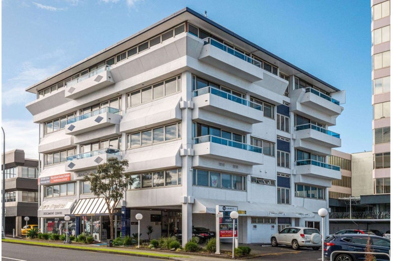 4D/15 Auburn Street, Takapuna, Auckland - Carousel 1