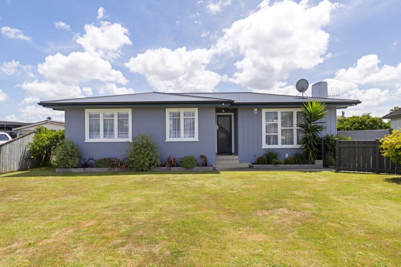 25 Battersea Place, Roslyn, Palmerston North - Carousel 1