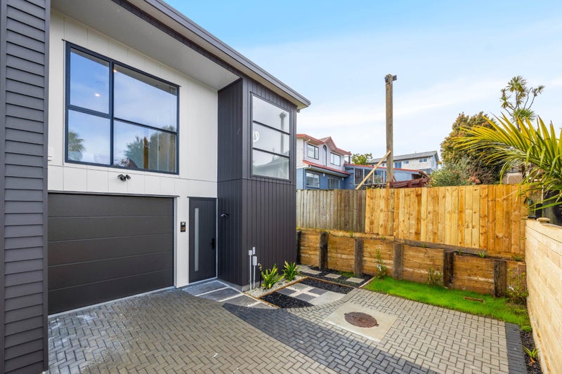 13E King Richard Place, Browns Bay, Auckland - Carousel 2