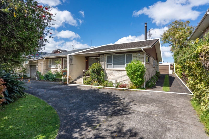 95 Te Atatu Road, Te Atatu South, Auckland - Carousel 2