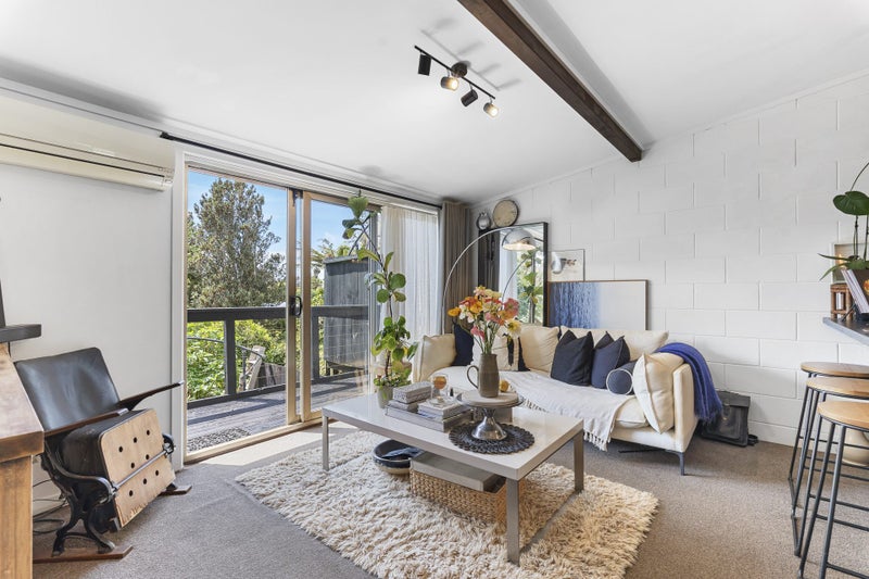 12B Wheeler Place, Upper Vogeltown, New Plymouth - Carousel 2