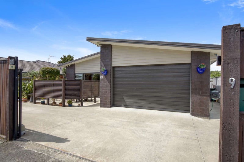 9 Ward Street, Palmerston North, Palmerston North - Carousel 1