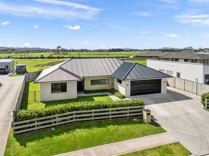 22 Breton Drive, Waipu, Waipu - Carousel 1