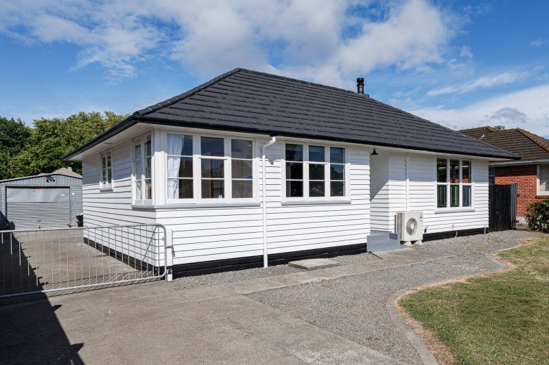 1013 Sussex Street, Mayfair, Hastings - Carousel 1