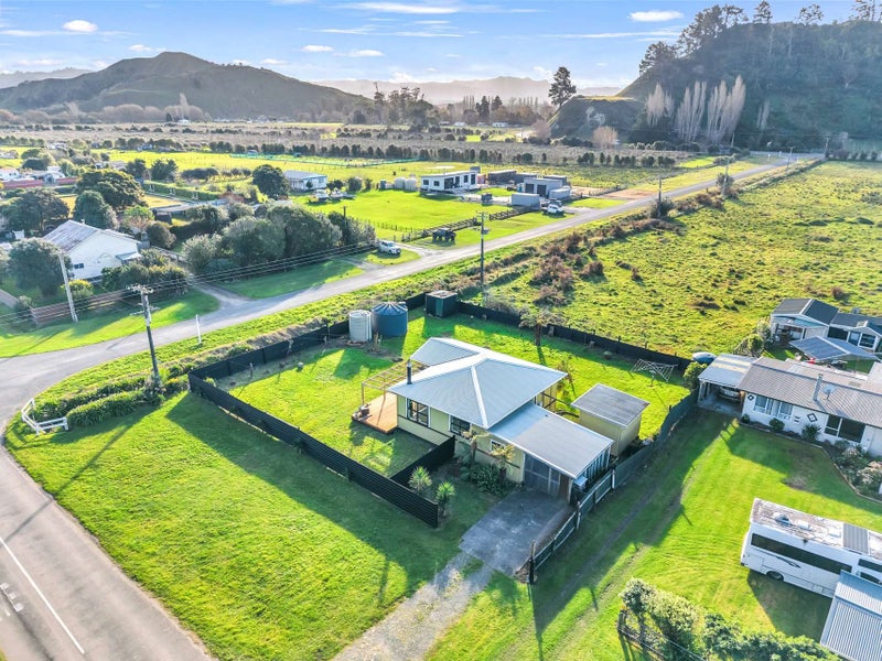 5 Banks Street, Tolaga Bay, Tolaga Bay - Carousel 1