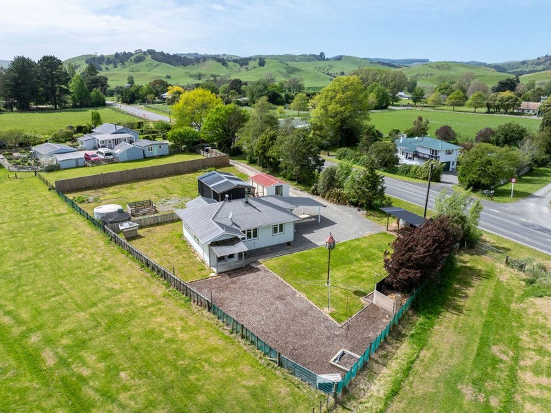971 Masterton Castlepoint Road, Tauweru, Masterton - Carousel 23