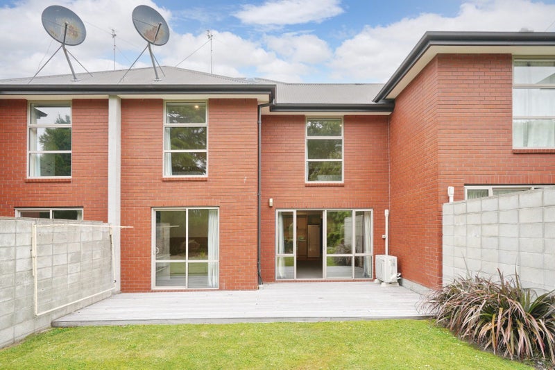 11 Athol Terrace, Upper Riccarton, Christchurch - Carousel 1