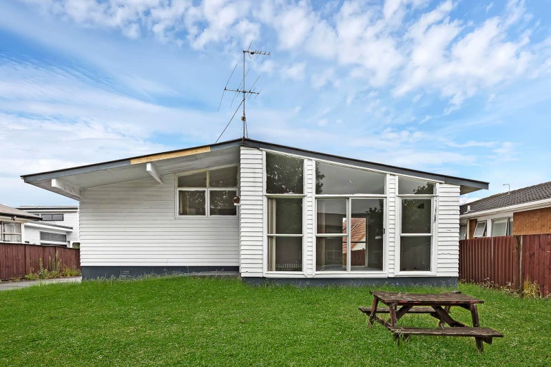 258 Buckland Road, Mangere East, Auckland - Carousel 1