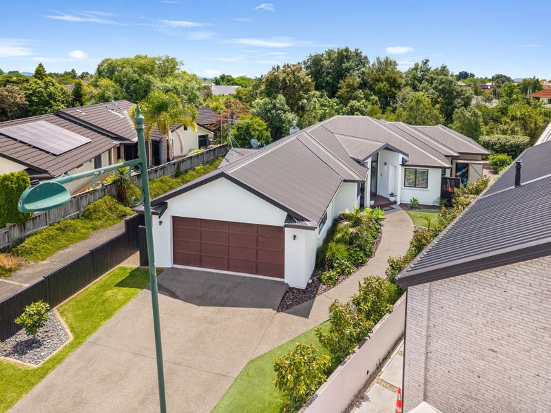 22 Winslow Court, Huntington, Hamilton - Carousel 1