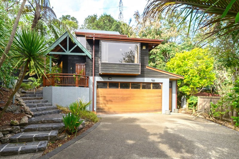 6 Royal Viking Way, Lynfield, Auckland - Carousel 1