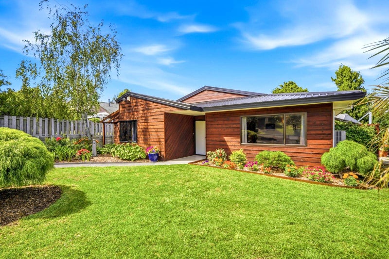 7 Juliet Place, Forrest Hill, Auckland - Carousel 2