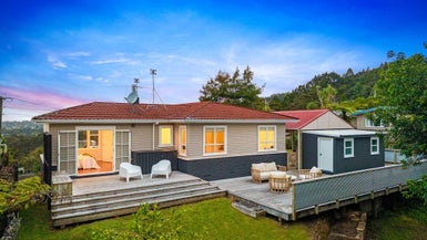 69 Shetland Street, Glen Eden, Auckland - Carousel 1
