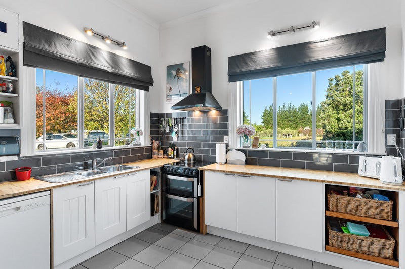 1188 State Highway 2, Masterton - Carousel 2