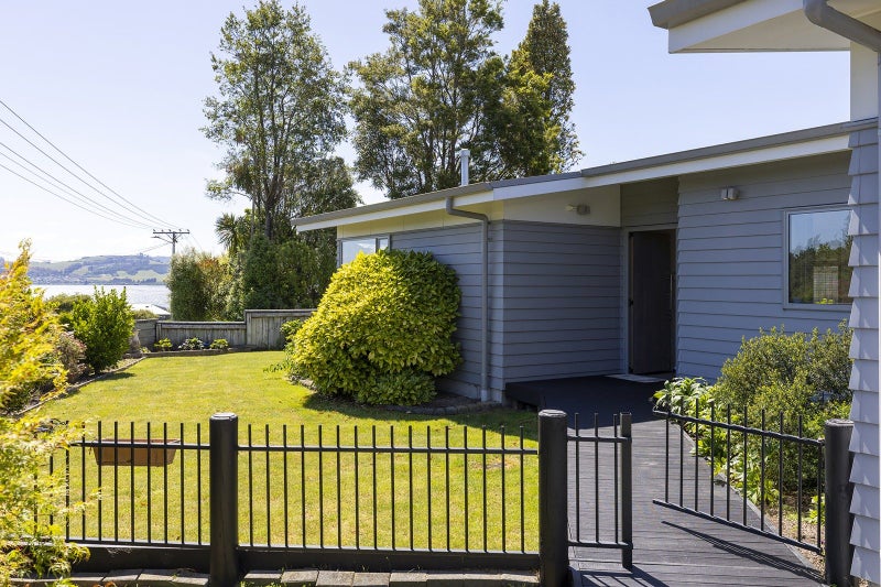 30 Ingle Avenue, Waipahihi, Taupo - Carousel 2