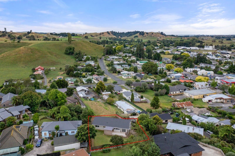 24B High Street, Tirau - Carousel 25