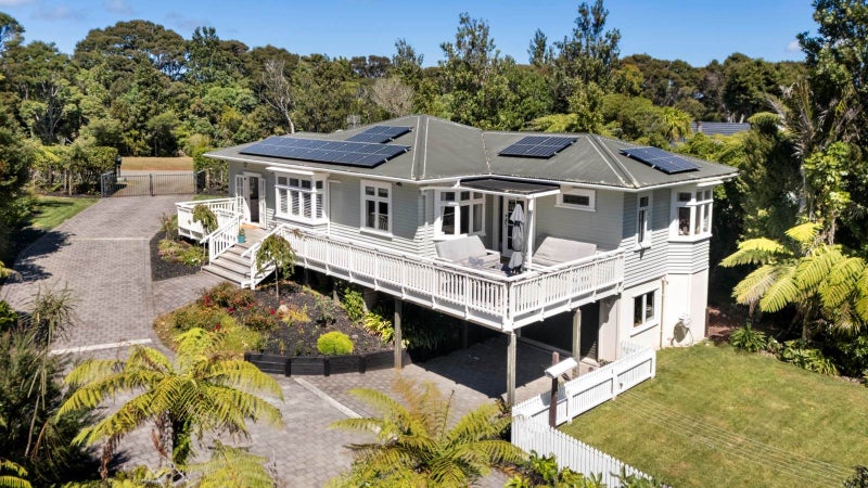 10 Tawari Road, Henderson Valley, Auckland - Carousel 1
