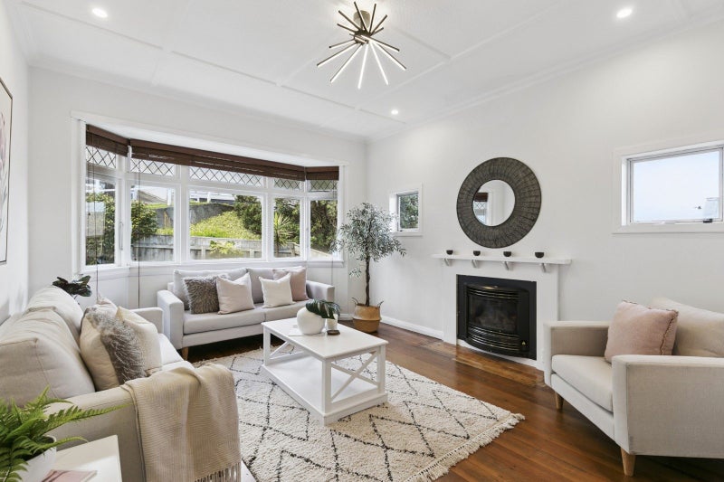 92 Wexford Road, Miramar, Wellington - Carousel 2