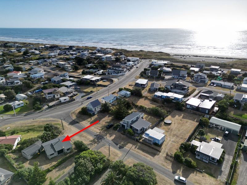 3 Brown Terrace, Foxton Beach, Foxton - Carousel 1