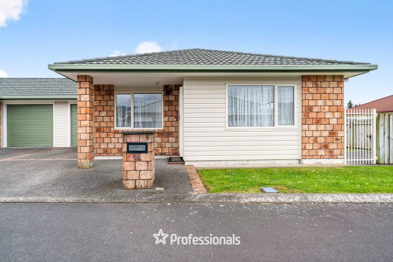 26 Woodland Mews, Wainuiomata, Lower Hutt - Carousel 1