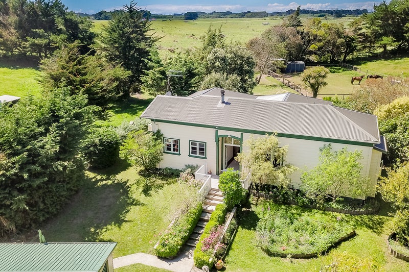 191 Swamp Road, Te Horo - Carousel 2