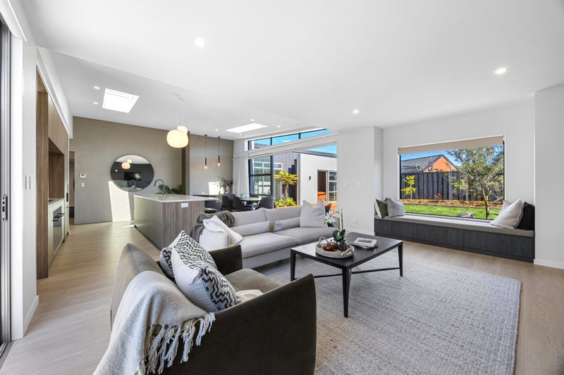 7 Oakbridge Boulevard, Marshland, Christchurch - Carousel 2