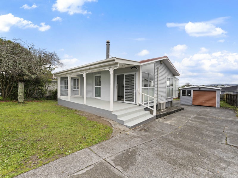 3 Valencia Place, Manurewa, Auckland - Carousel 2