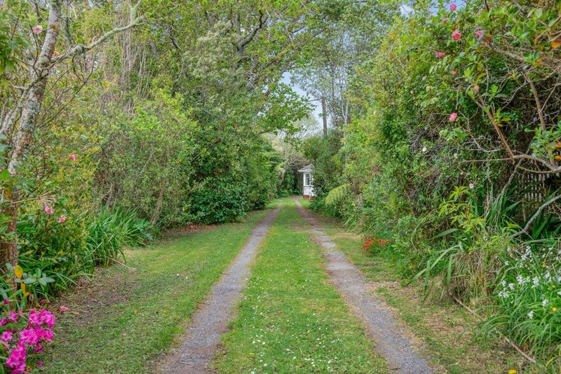 4 Karaka Street, Wainuiomata, Lower Hutt - Carousel 27