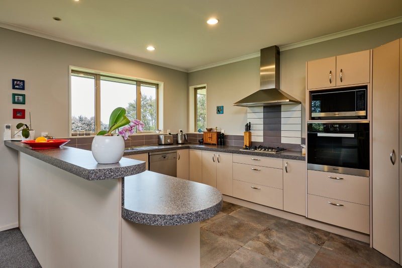 16 Titoki Drive, Kaikoura - Carousel 2