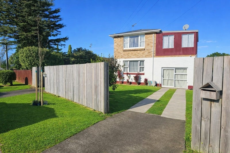 19A Fairburn Road, Otahuhu, Auckland City, Auckland - Carousel 1