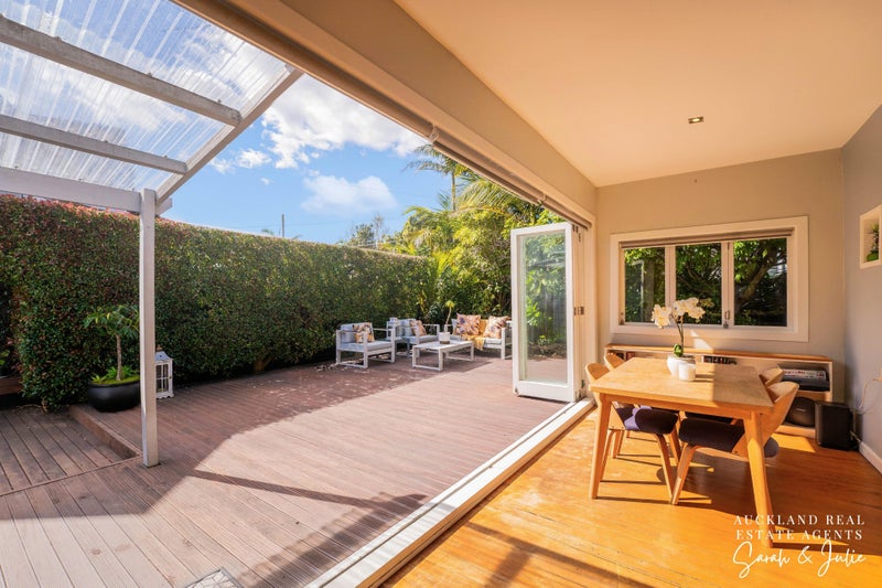 1/4 Walsall Street, Avondale, Auckland - Carousel 1