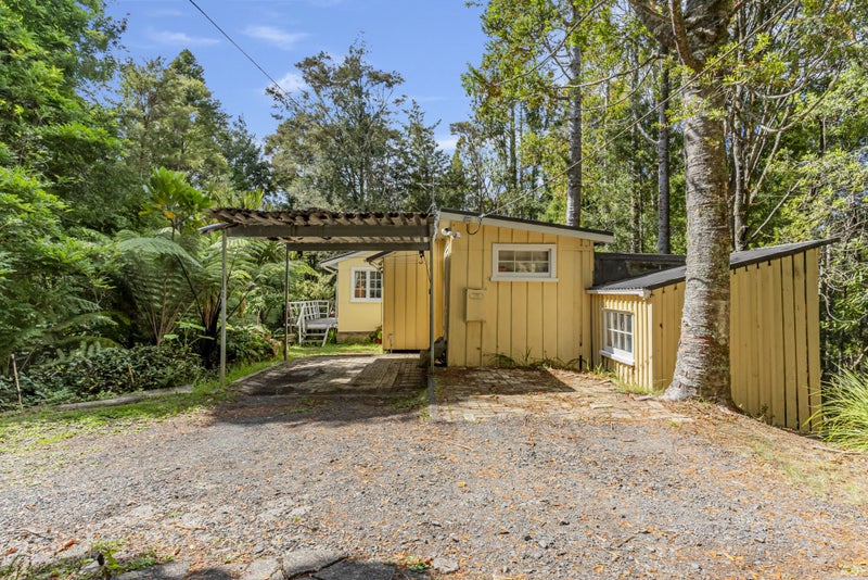 200 Forest Hill Road, Waiatarua, Waitakere City, Auckland - Carousel 1
