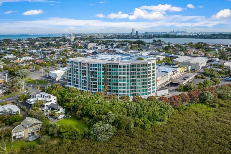 601/20 Omana Road, Milford, North Shore City, Auckland - Carousel 1