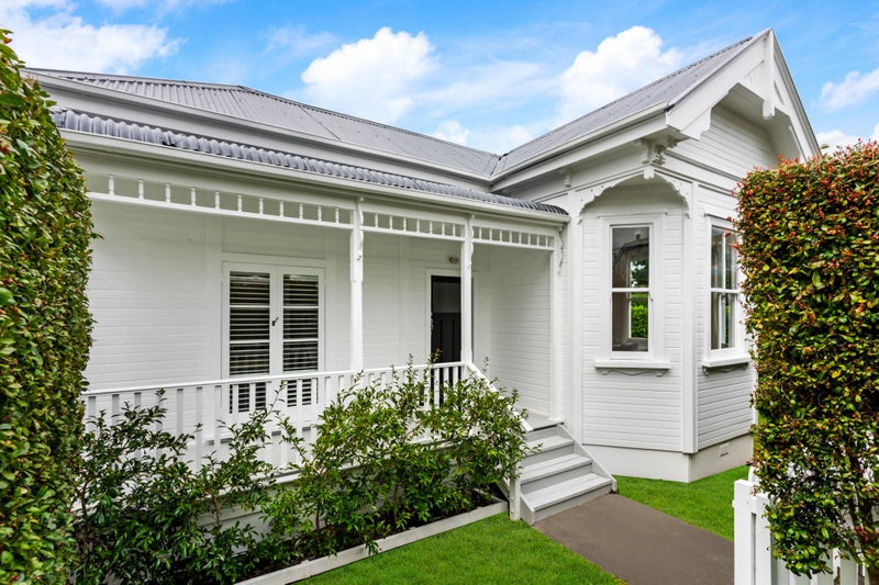 34 Sandringham Road, Mount Eden, Auckland - Carousel 1