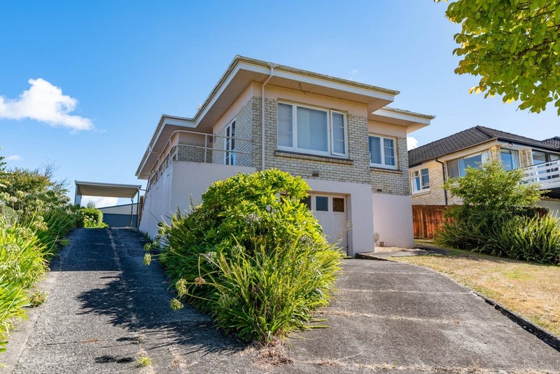 98 Mahoe Street, Melville, Hamilton - Carousel 1