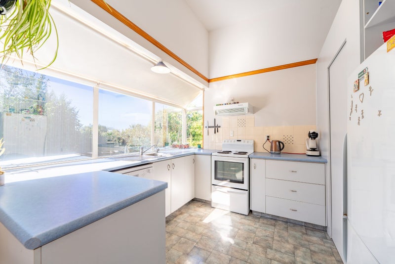 16 Buchanan Street, Parkside, Timaru - Carousel 2