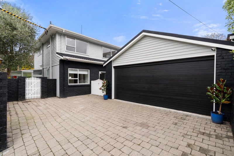 18A Burma Road, Khandallah, Wellington - Carousel 1