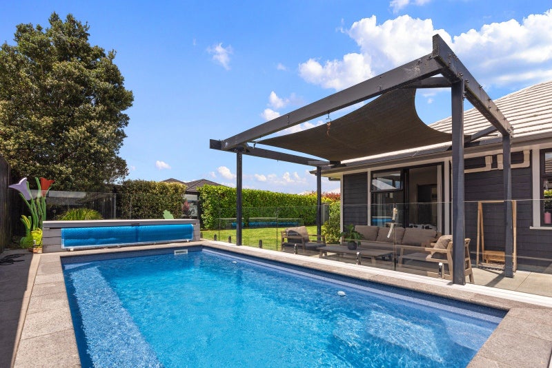 15 Pohutukawa Parade, Riverhead, Riverhead - Carousel 2