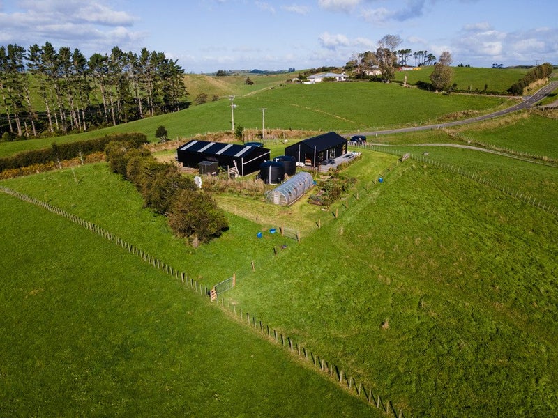 237 Croydon Road, Midhirst, Stratford - Carousel 43