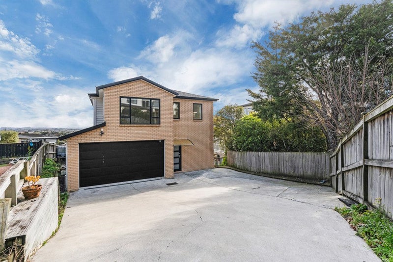 19 Gospel Heights, Flat Bush, Auckland - Carousel 2