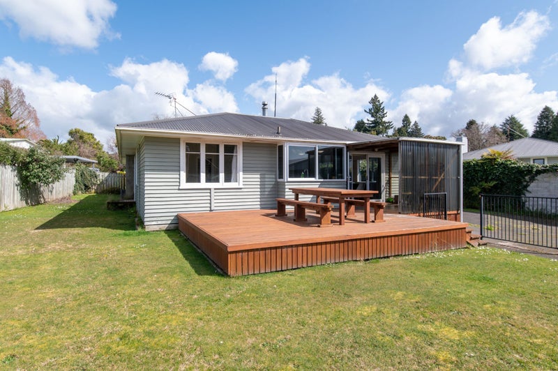 3 Horoeka Street, Springfield, Rotorua - Carousel 1