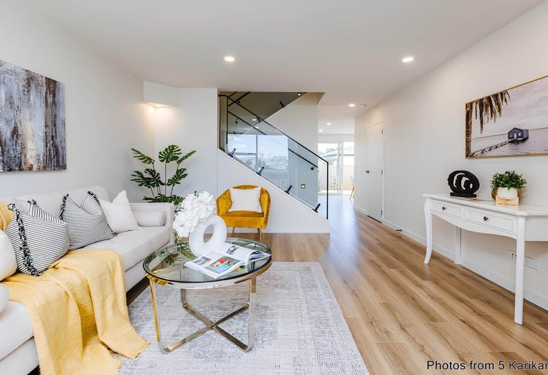 1 Karikari Crescent, Takanini, Papakura, Auckland - Carousel 1