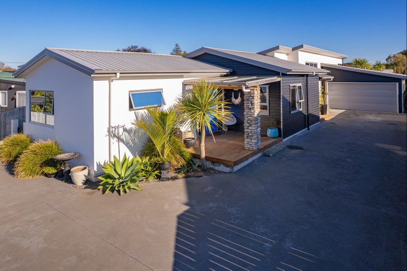 3 Kamahi Street, Castlecliff, Whanganui - Carousel 1