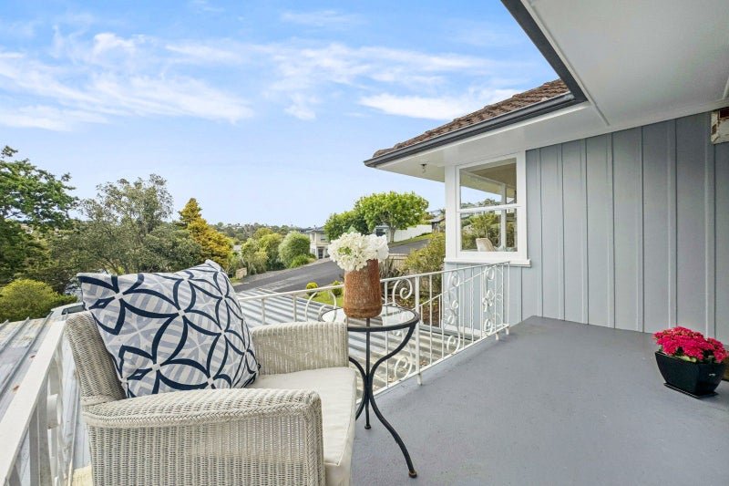 85 Lynden Avenue, Hillcrest, Auckland - Carousel 2