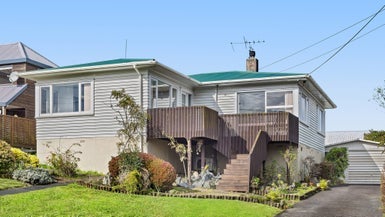 18 Pax Avenue, Forrest Hill, Auckland - Carousel 1